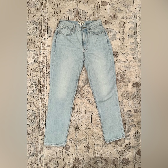 Women’s Curvy Perfect Vintage Jean in Fitzgerald Wash - Picture 3 of 7